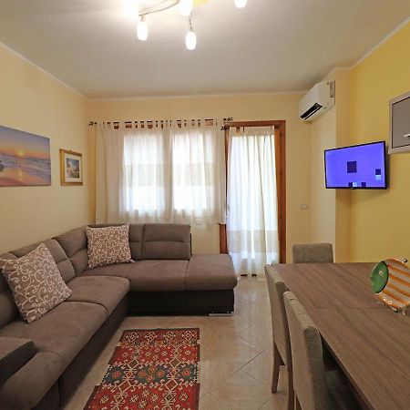 Murphy Holiday Home - Residenza Guardia Vecchia Ла Мадалена Екстериор снимка